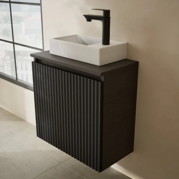 Lavabo de 55 cm en antracita mate, grifería y accesorios en negro mate