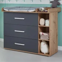 Wickelkommode mit abnehmbarem Wickelaufsatz...